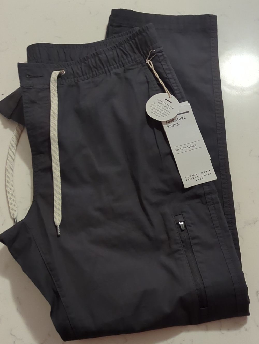 NWT Vuori Women's Lightweight Drawstring Travel Pants - Charcoal Size Large